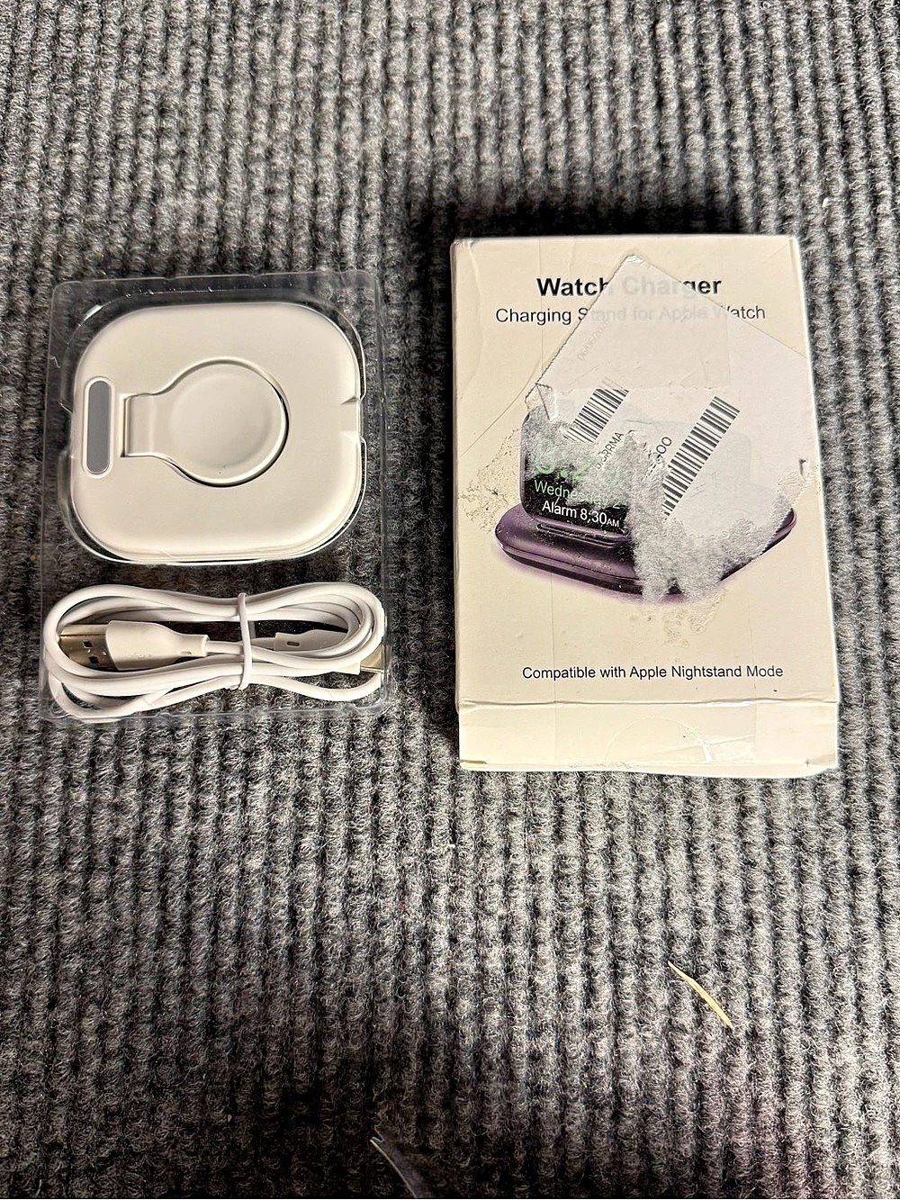 Magnetic Charging Dock for Apple Watch White A17 Apple Watch Charger NWT